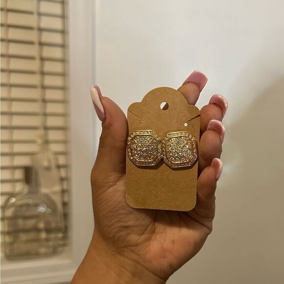 VINTAGE MONET PREMIERE COLLECTION GOLDTONE WITH RHINESTONE EARRINGS - Picture 2 of 3